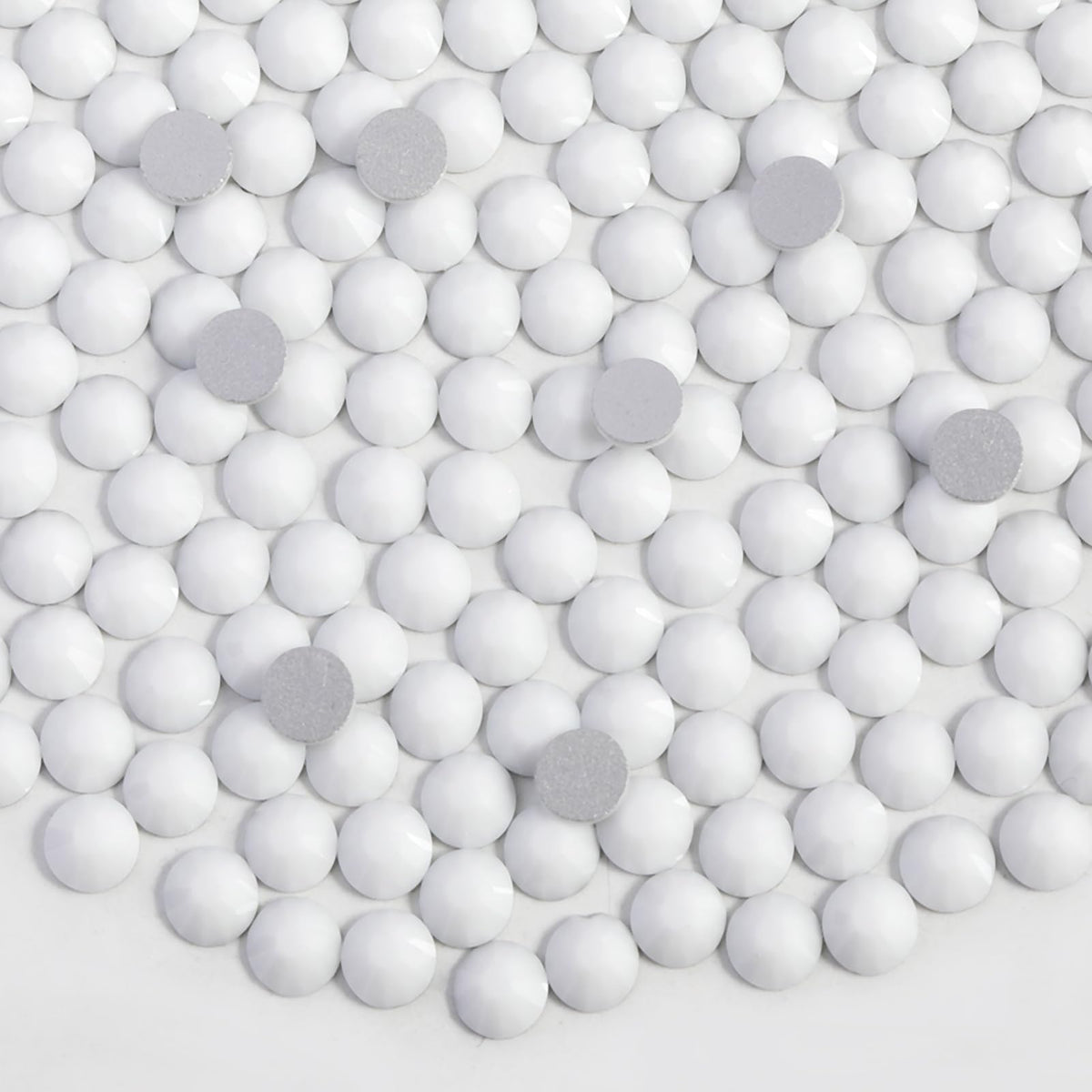 BEADSLAND close-up of rhinestone facets, showing precise cut and sparkle benefit