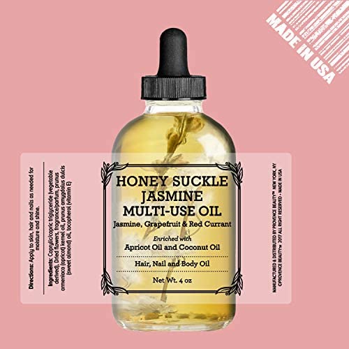 BEAUTE DE PROVENCE hands applying oil to cuticles for softer nails and conditioned skin