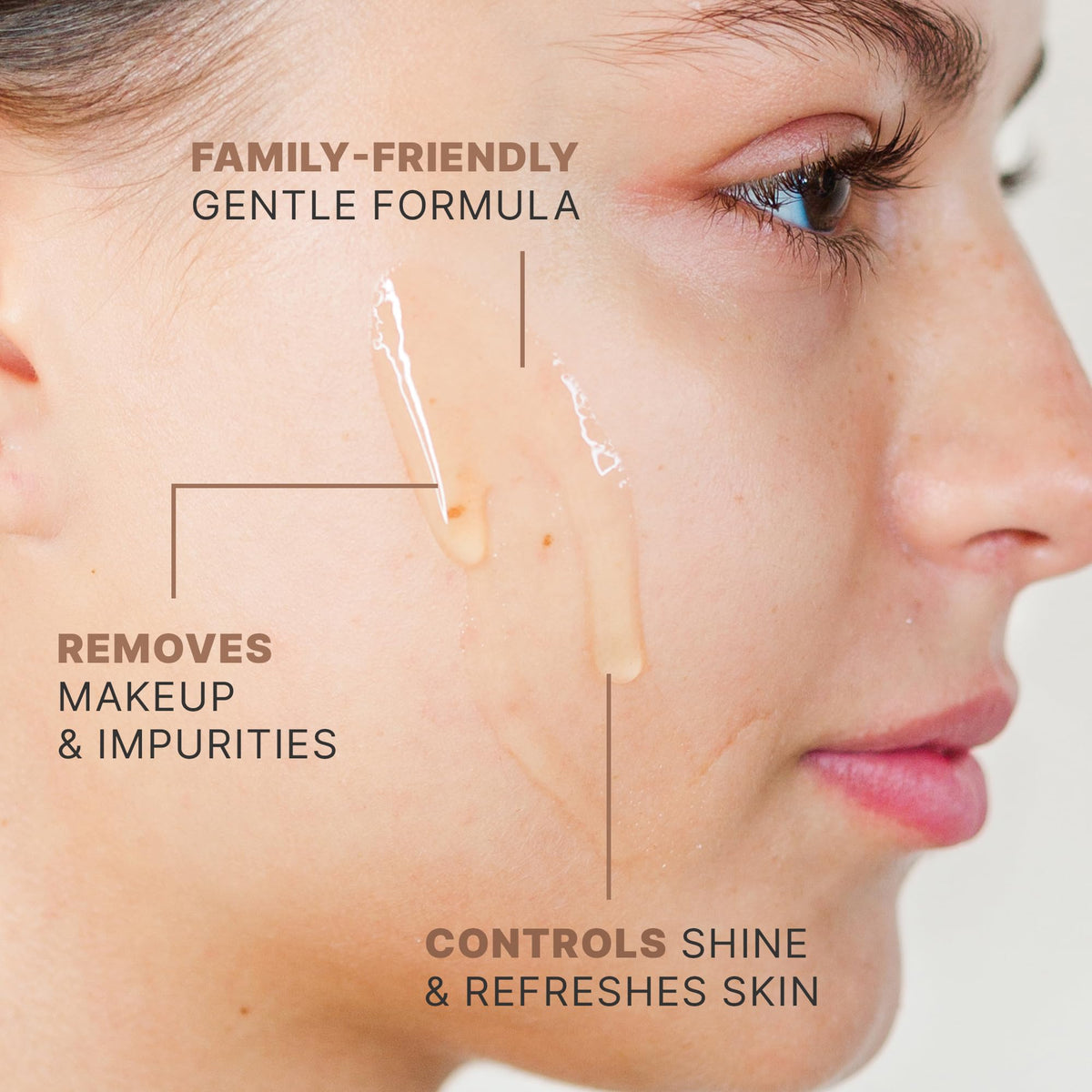 Beauty by Earth dispensing pump with gel texture for easy controlled application