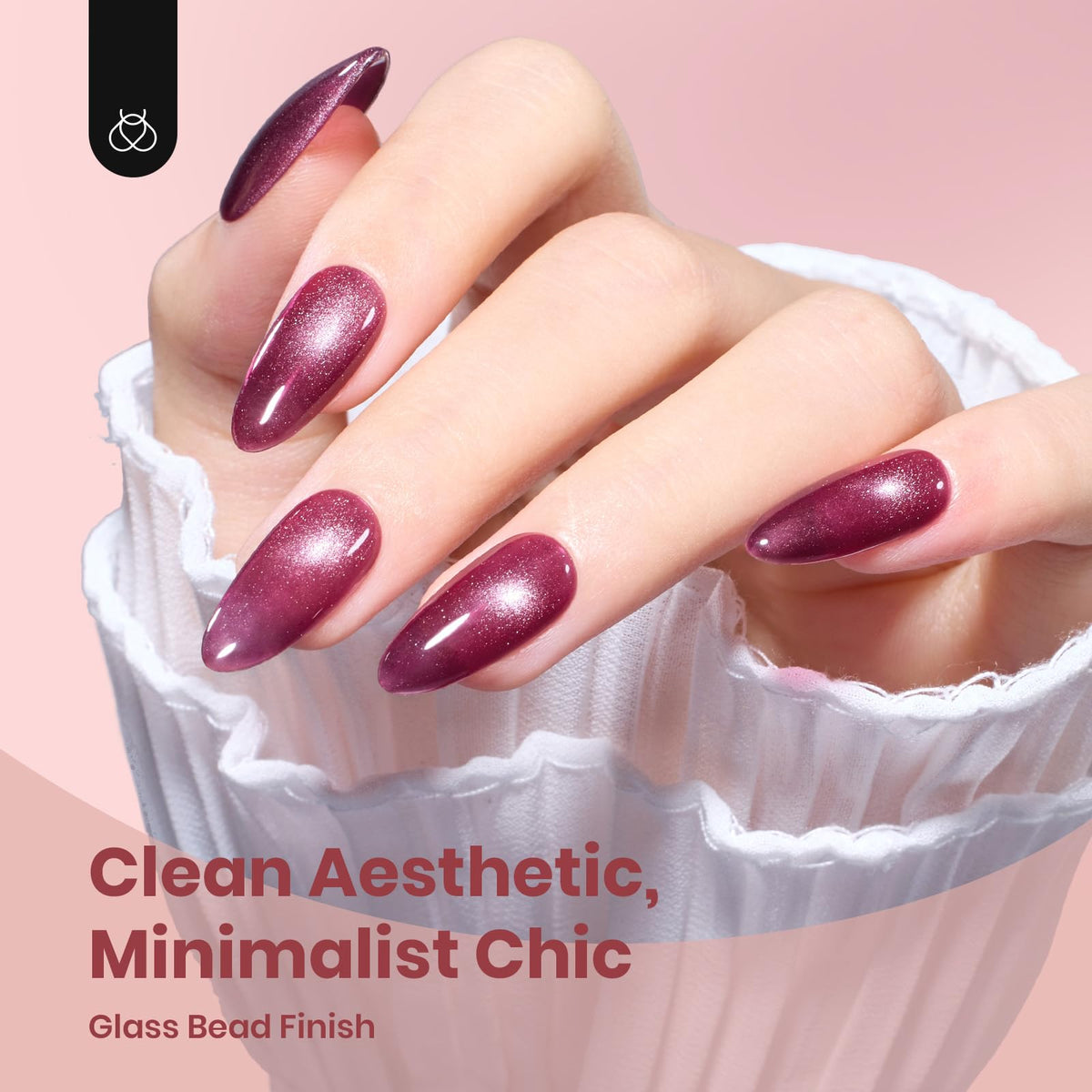 Beetles Gel Polish magnetic wand close-up illustrating how to create precise cat-eye shimmer.