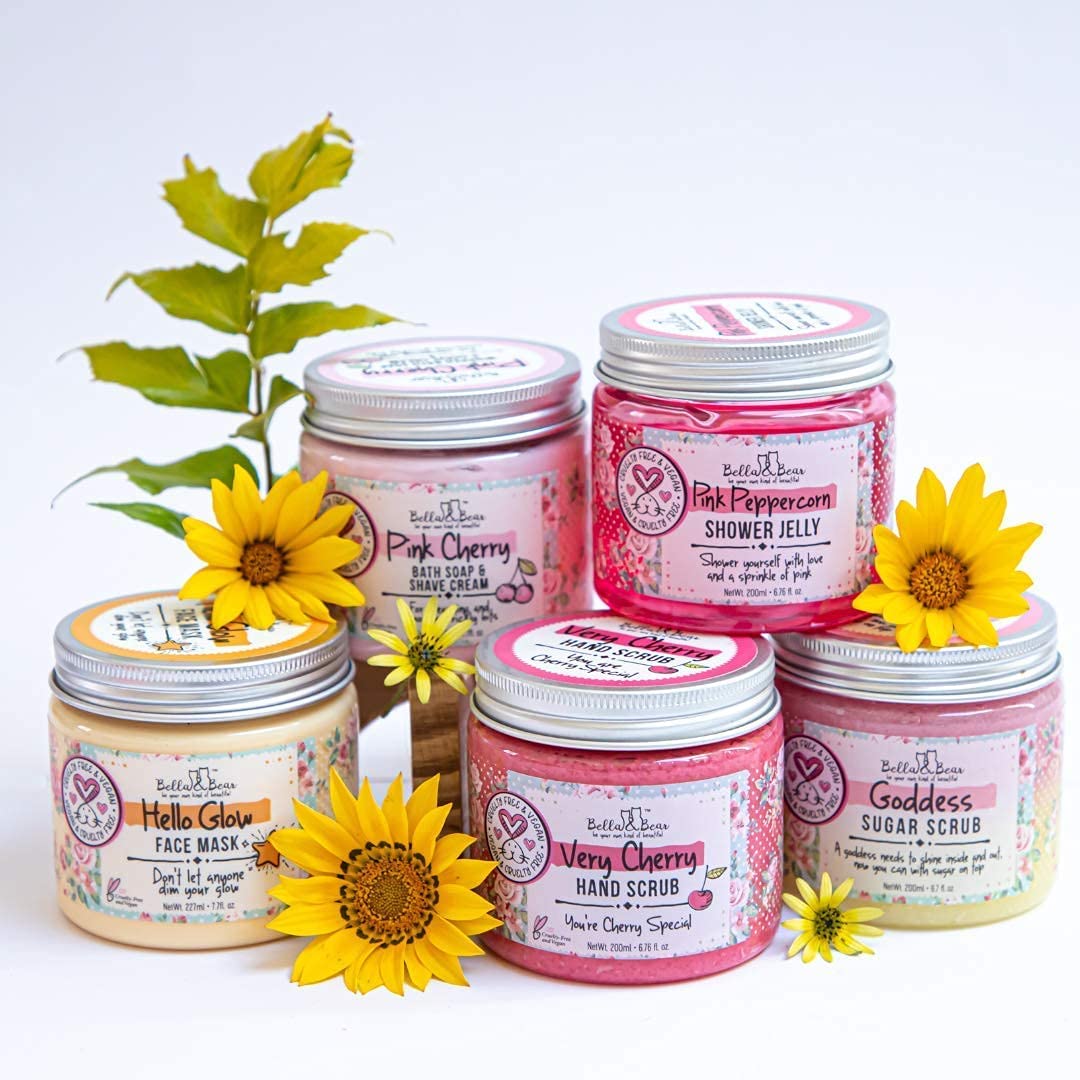 Bella and Bear label close-up showing ingredient text and transparency benefit