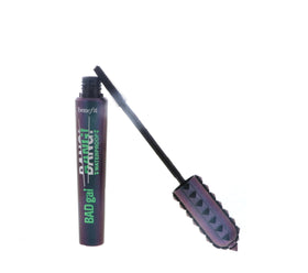 Benefit BADgal BANG lashes before and after demonstrating visible lift