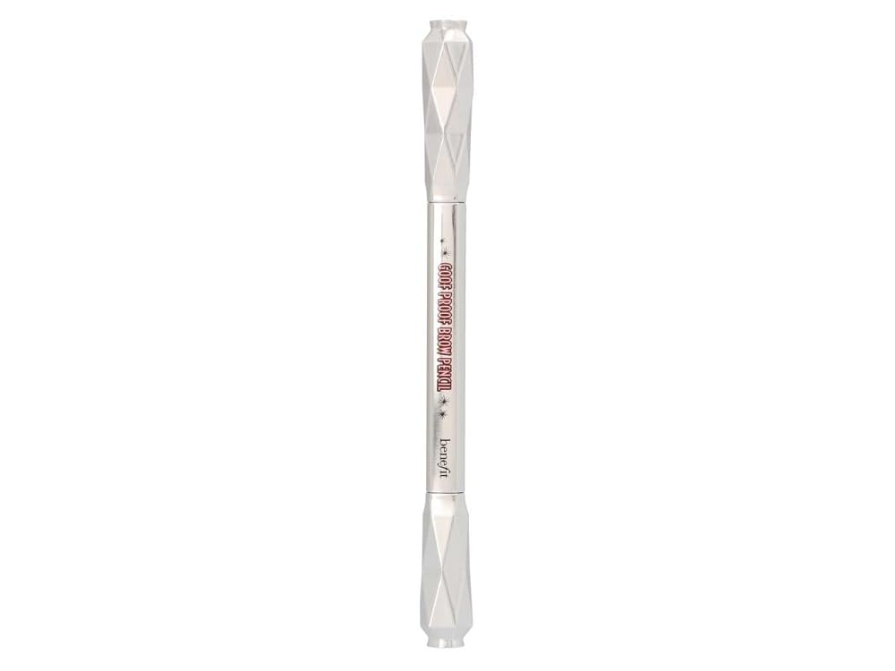Benefit Goof Proof tip close-up highlighting the custom non-sharpen shape for precise strokes