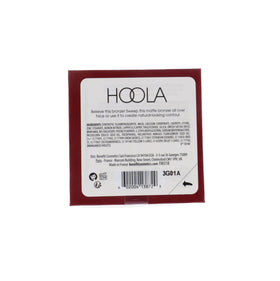Benefit Hoola close-up of matte bronzer pan highlighting smooth, blendable texture