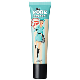Benefit POREfessional texture close-up smooth balm finish demonstrating blendability