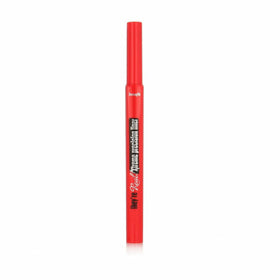 Benefit close-up of micro-point tip delivering ultra-precise, smudge-resistant lines
