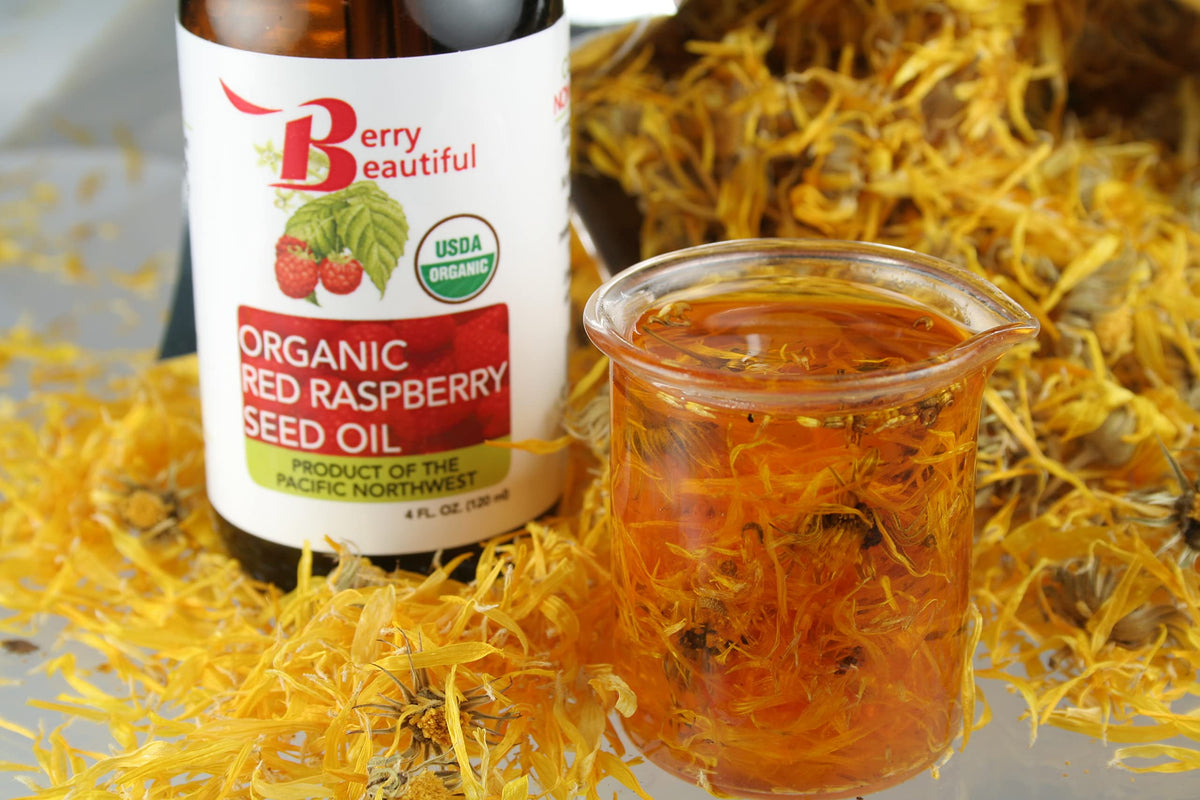Berry Beautiful raspberry seeds with oil, emphasizes organic cold-pressed source