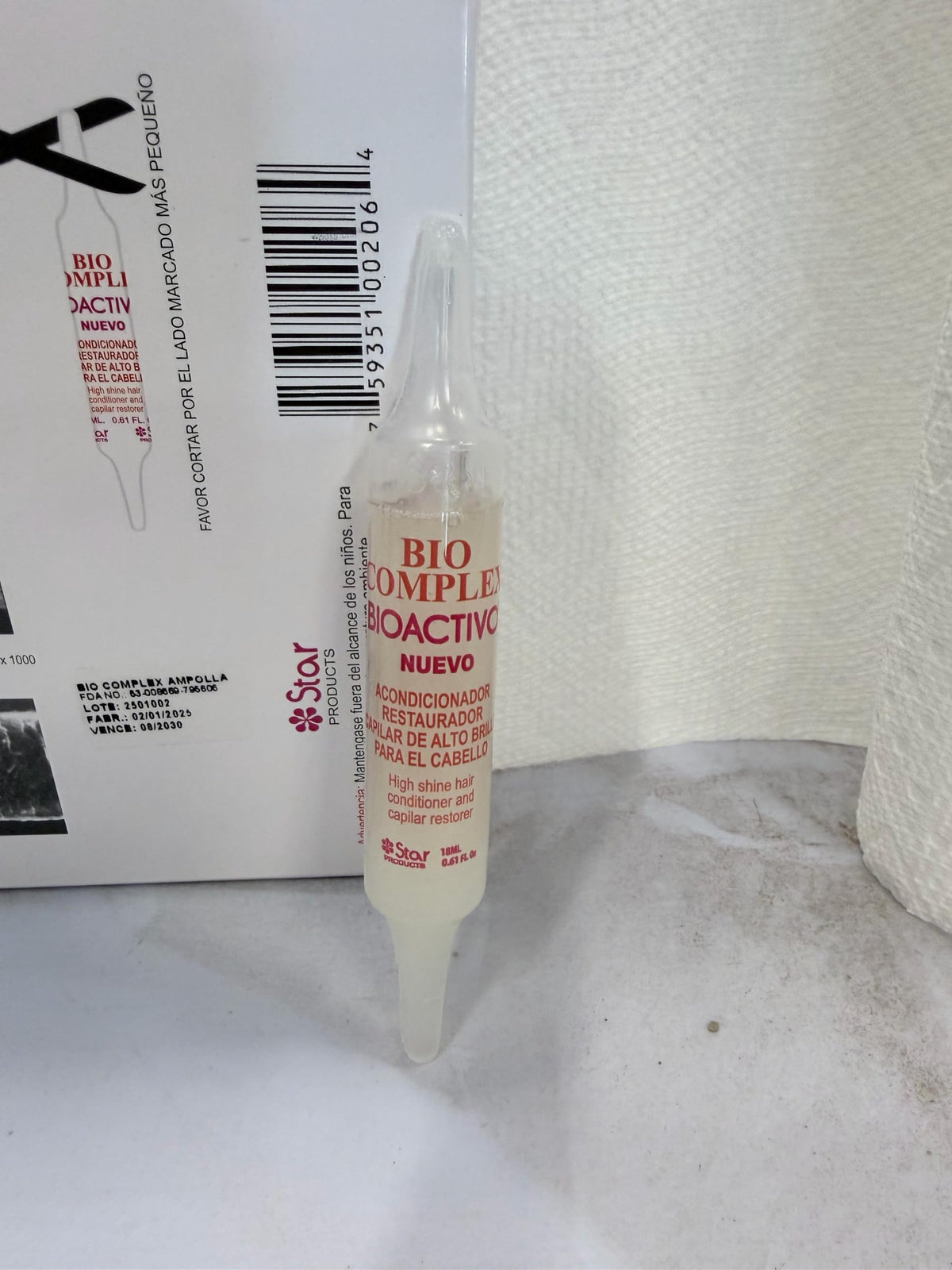 Bio Complex ampoule close-up texture highlighting concentrated formula benefit