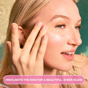 Close droplet texture shot showing hyaluronic acid-rich formula for deep hydration