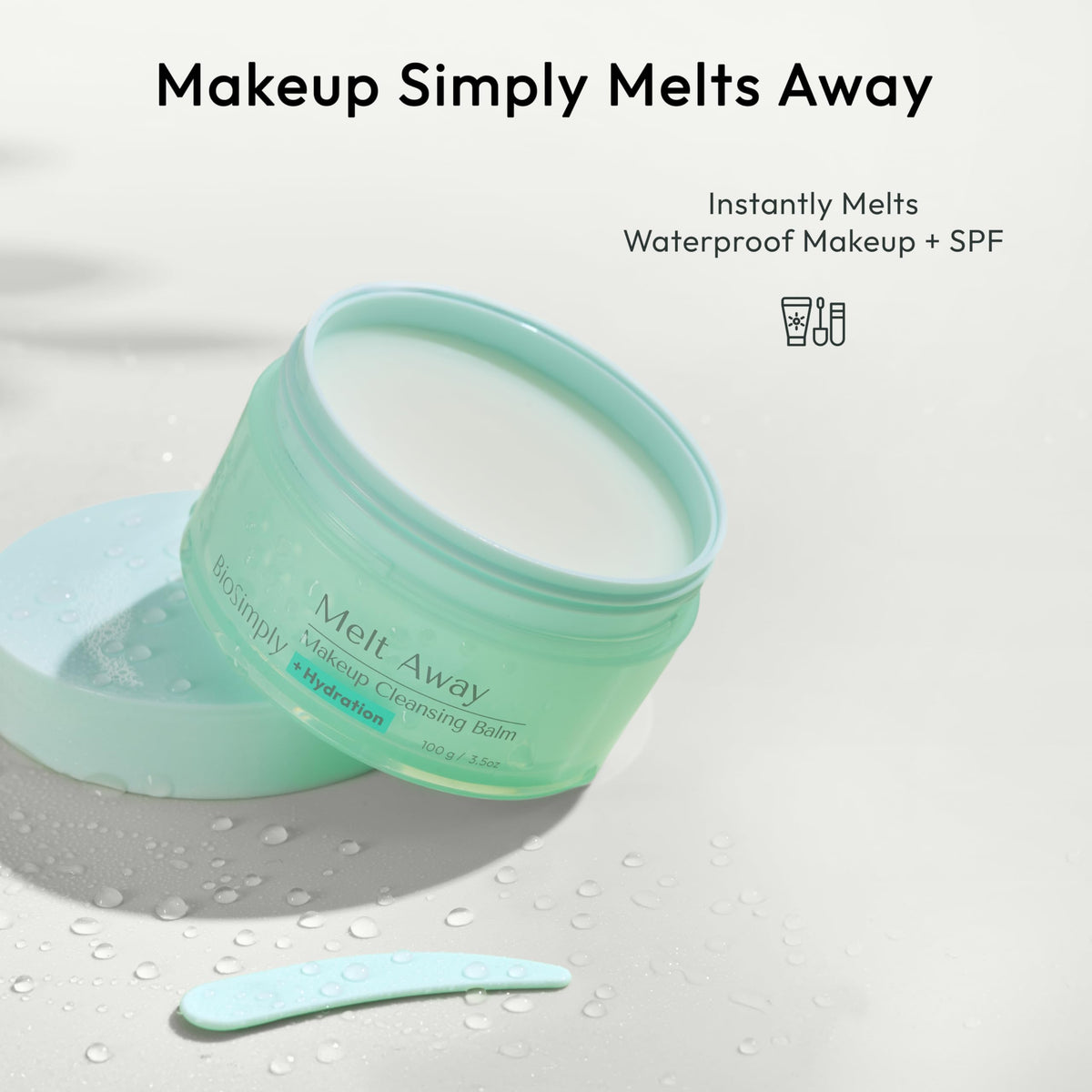 BioSimply texture close-up of balm showing smooth creamy texture benefit: gentle application