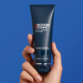 Biotherm micro-particles detail showing gentle exfoliation action