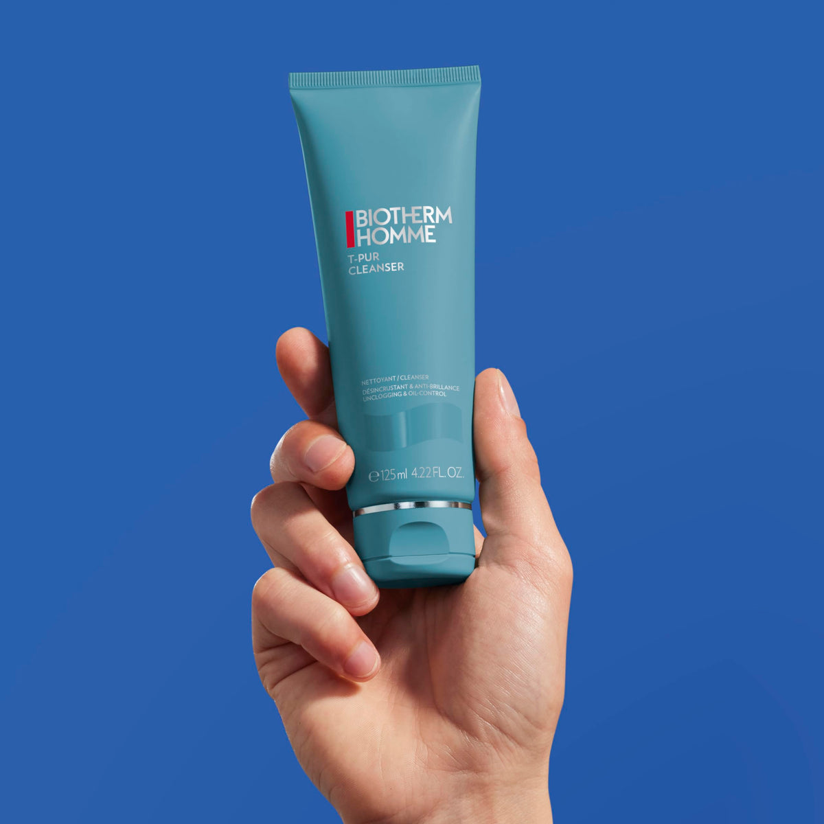 Biotherm Homme cleanser lather in hand demonstrating gentle foam