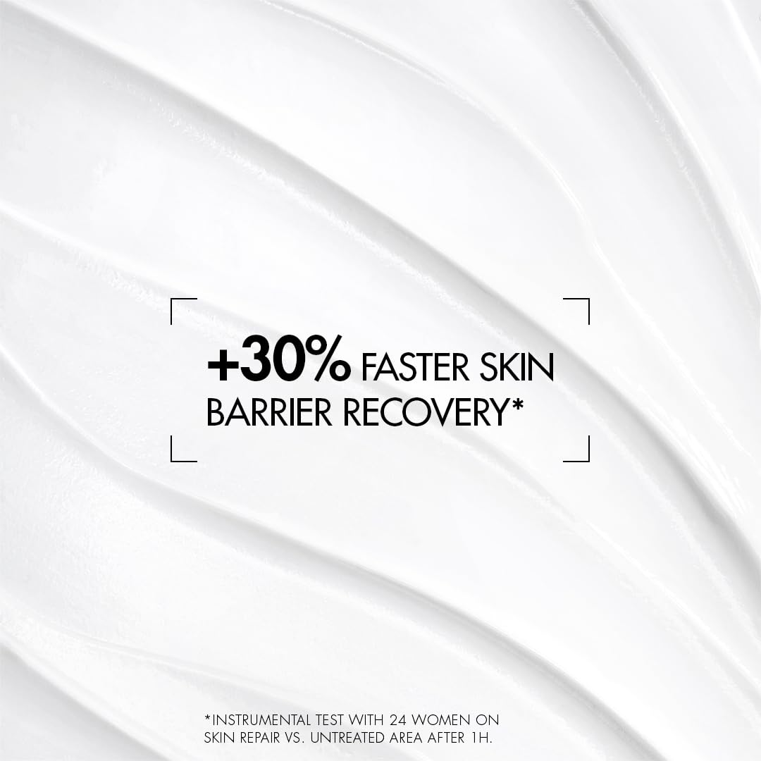 Biotherm texture close-up showing balm-to-milk conversion and fast absorption
