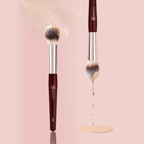 BK BEAUTY 110 bristles texture detail showing vegan fibers that resist product absorption