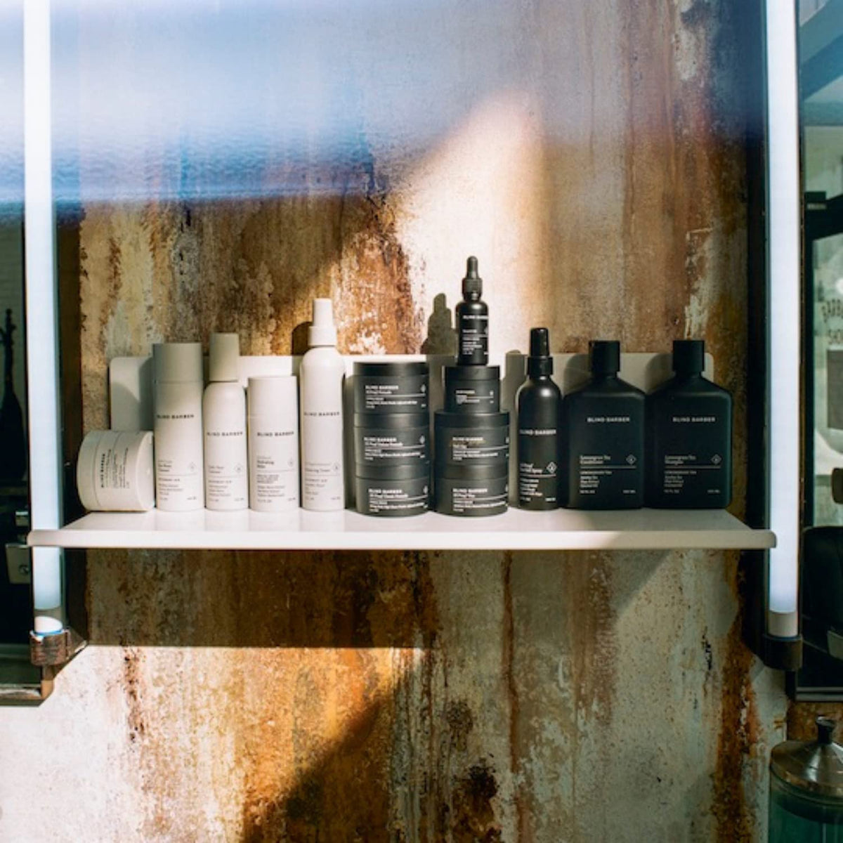 Blind Barber foaming lather in use demonstrating effective cleansing benefit