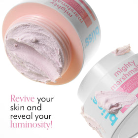 Bliss spatula applying mask highlighting hygienic application and control