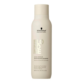 BlondMe shampoo front pump showing packaging and easy dispensing benefit