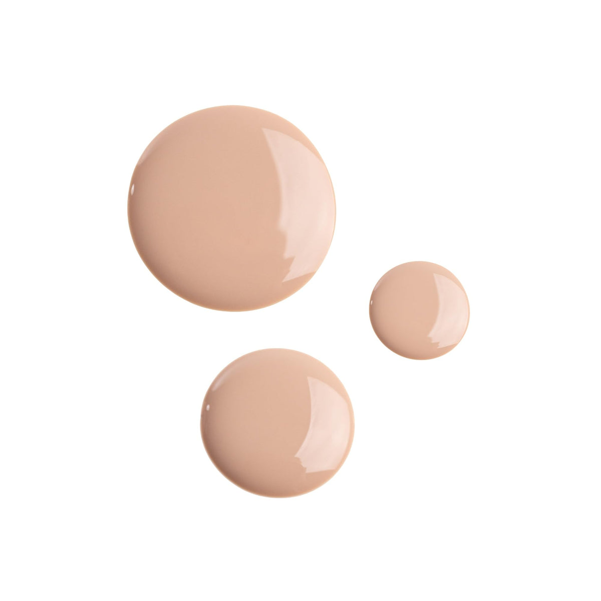 Bloomeffects close-up texture swatch showing dewy serum and smooth finish benefit