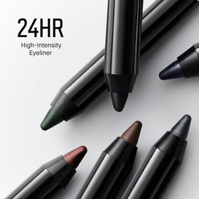 bobbi brown application on eye lash line demonstrating precise definition benefit lasts