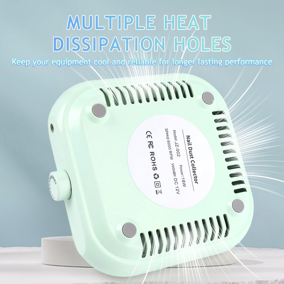BOMOQING held in hand to show compact scale for travel convenience