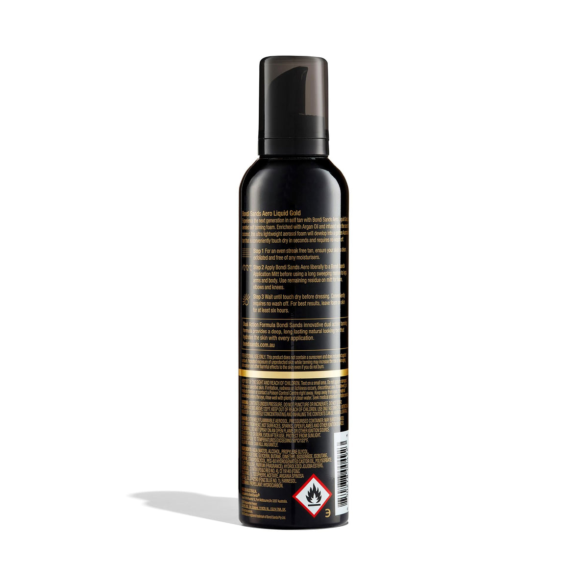 Bondi Sands nozzle spraying airy foam for fast-dry application benefit