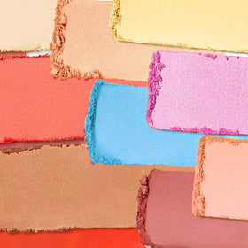 BONNIE CHOICE palette inside a makeup bag for portability and kit benefit