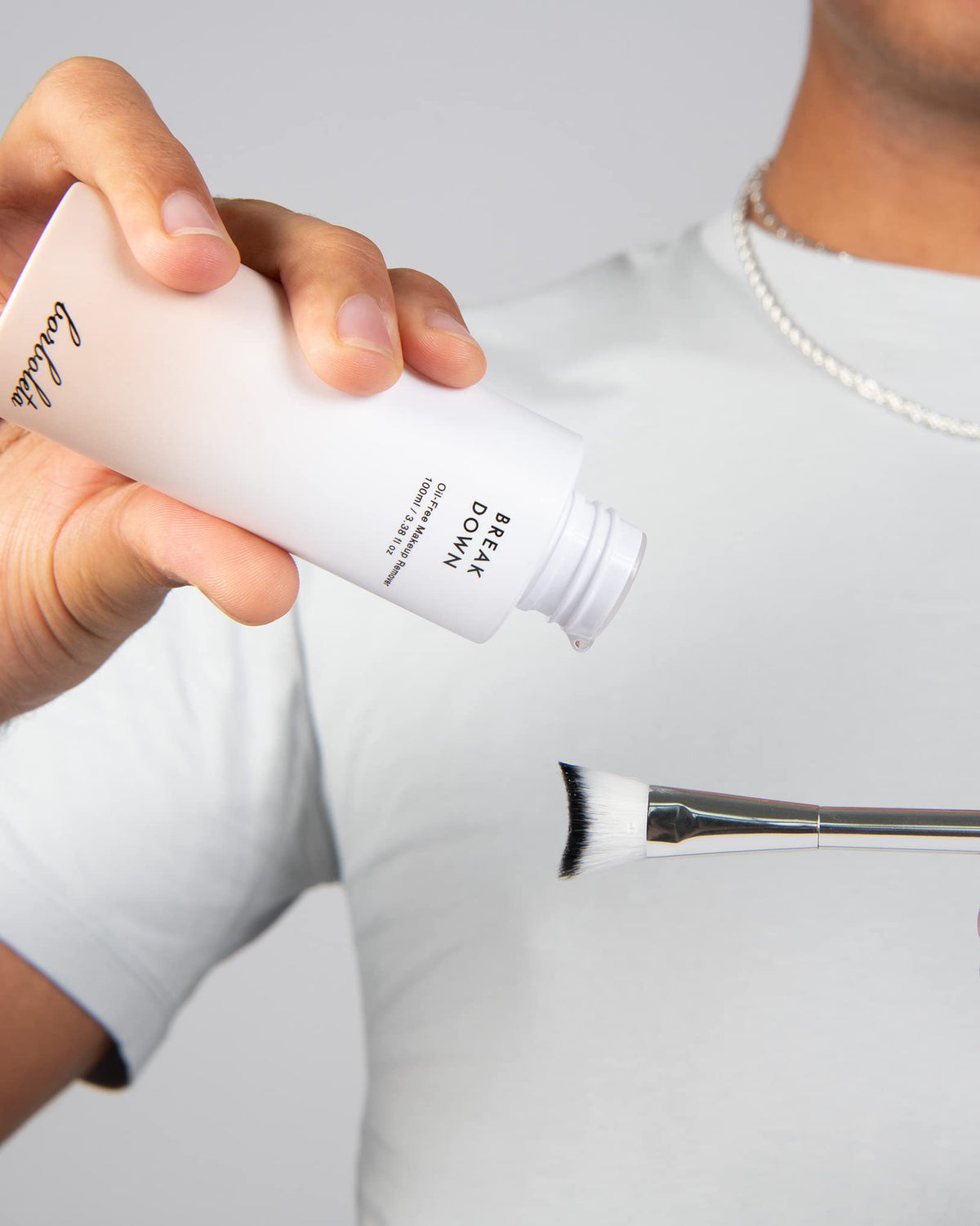 Borboleta applied to a cotton pad removing mascara with minimal rubbing
