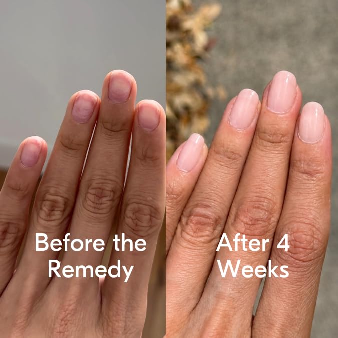 Botanist Nails user applying polish demonstrating easy at-home protection