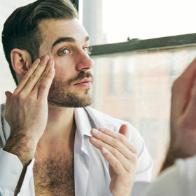 Brickell Men's Products ingredients label highlighting zinc, green tea, aloe benefits