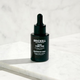 Brickell Men’s ingredient display with green tea and vitamin C for antioxidant benefit