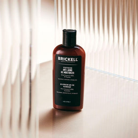 Brickell Men's gel texture close-up demonstrating lightweight, fast-absorbing formula