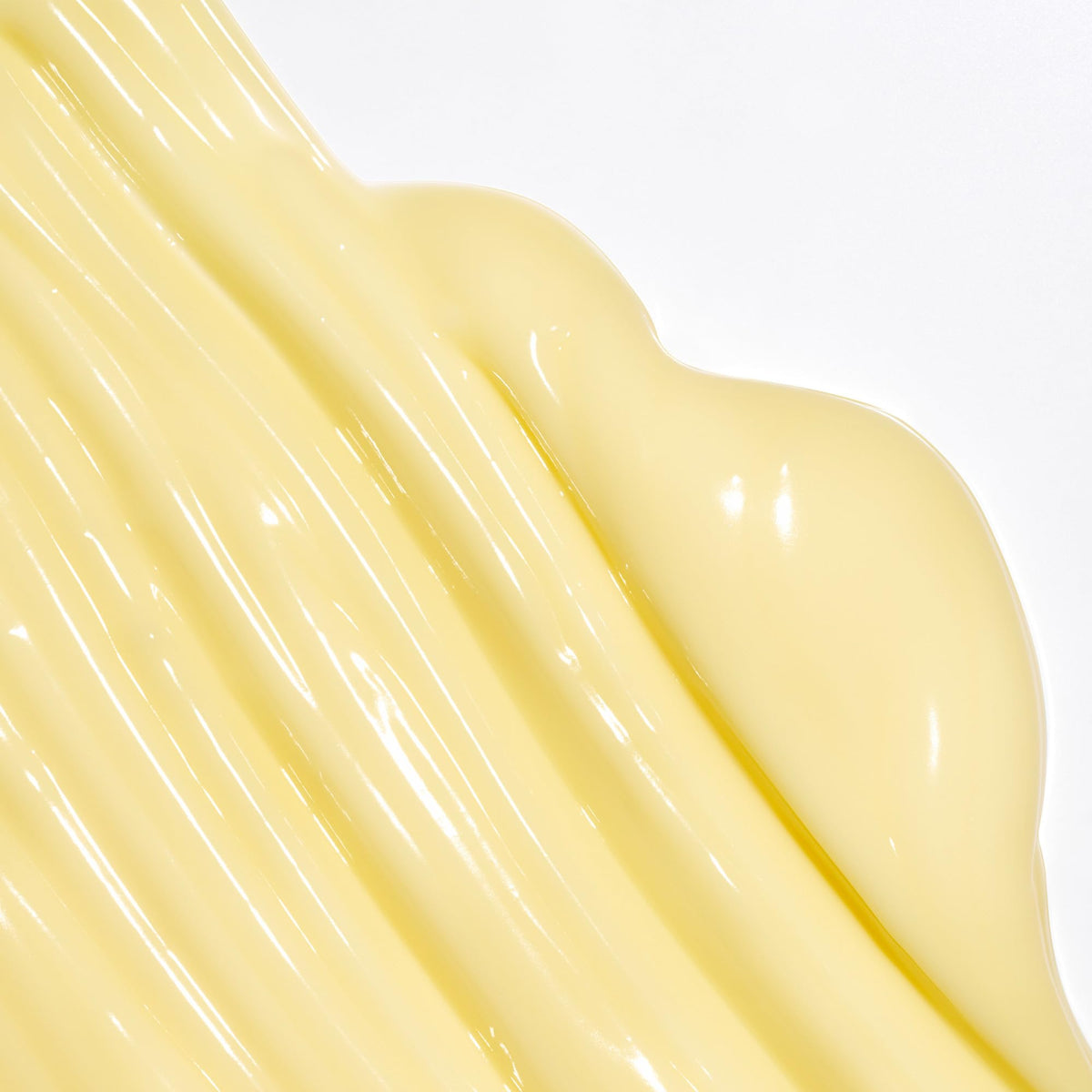briogeo label closeup highlighting banana and coconut ingredients and transparency