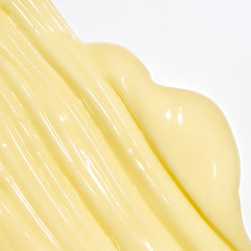 briogeo label closeup highlighting banana and coconut ingredients and transparency