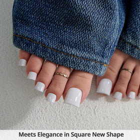 BTArtbox array of 30 toenails displayed to show all sizes and fit options