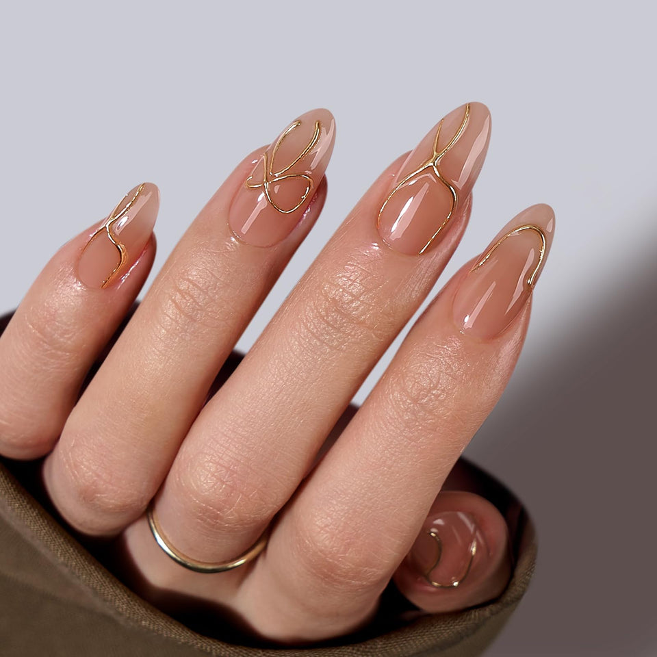 BTArtbox front packaging showing almond nails and included tools for quick salon results
