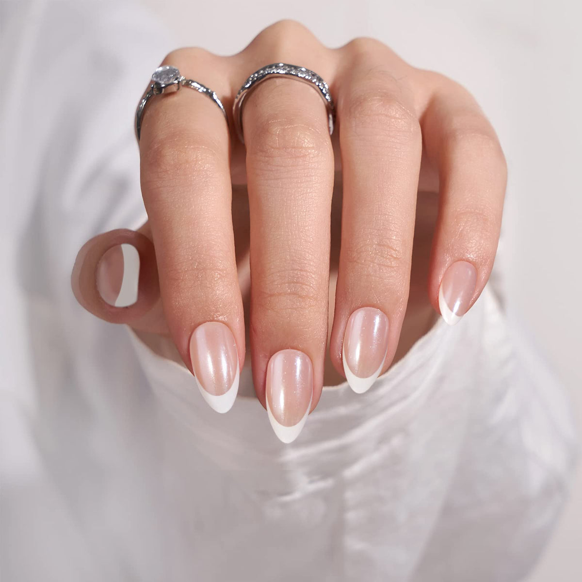 BTArtbox close-up of gel finish French tip highlighting salon shine