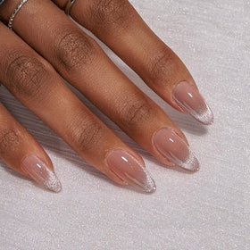 BTArtbox close-up of gel texture highlighting reflective cat-eye shimmer