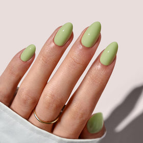 BTArtbox front packaging showing 32-piece pastel green press on nails, convenient kit