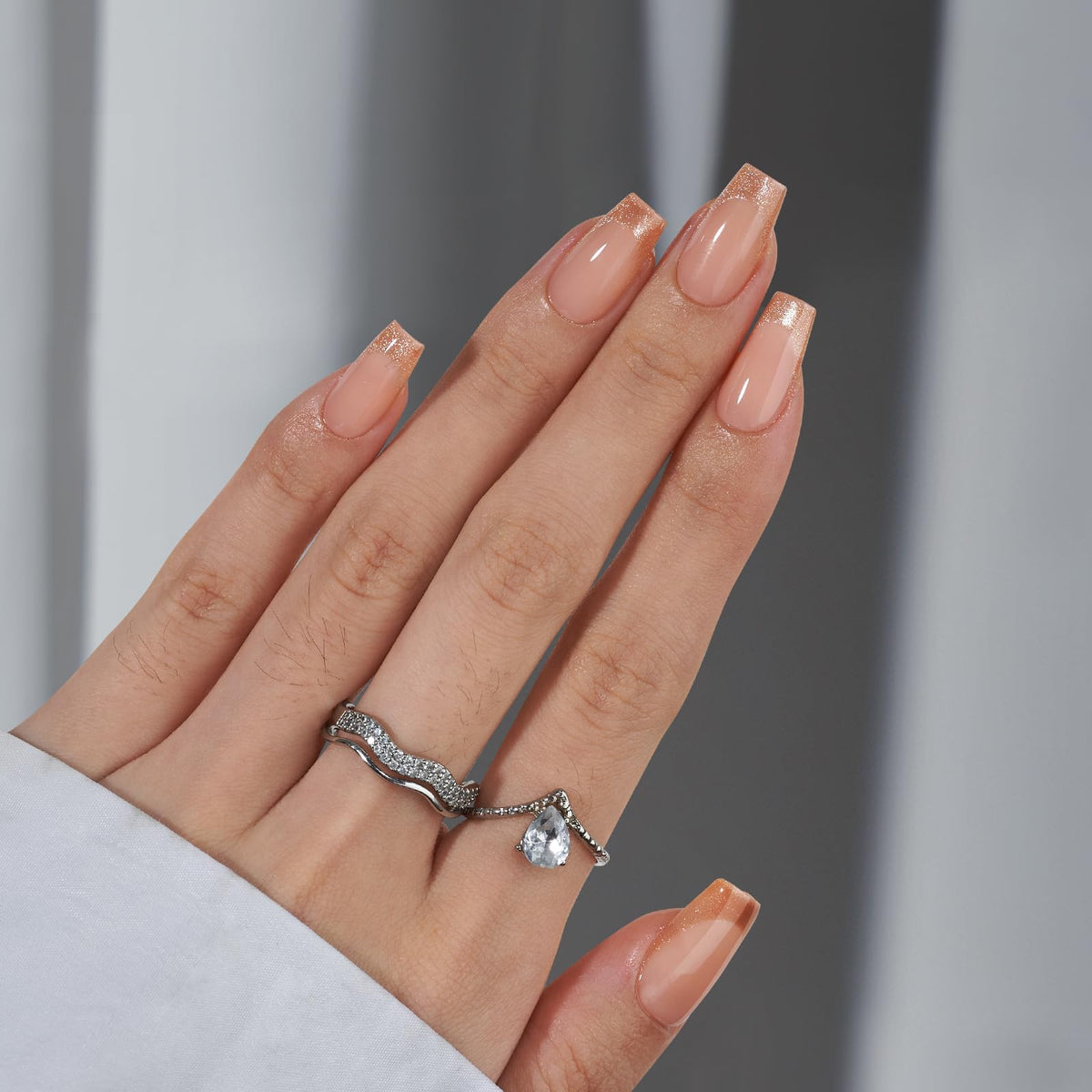 BTArtbox manicure in evening outfit showcasing polished finish benefit