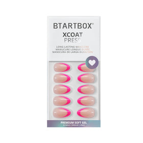 BTArtbox nails worn while typing showing durability and practicality benefit