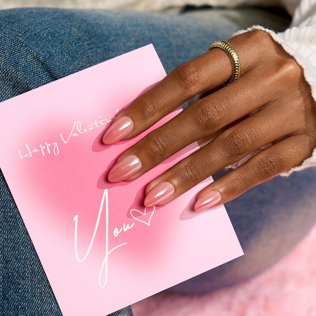 BTArtbox side profile of short almond nail showing natural silhouette