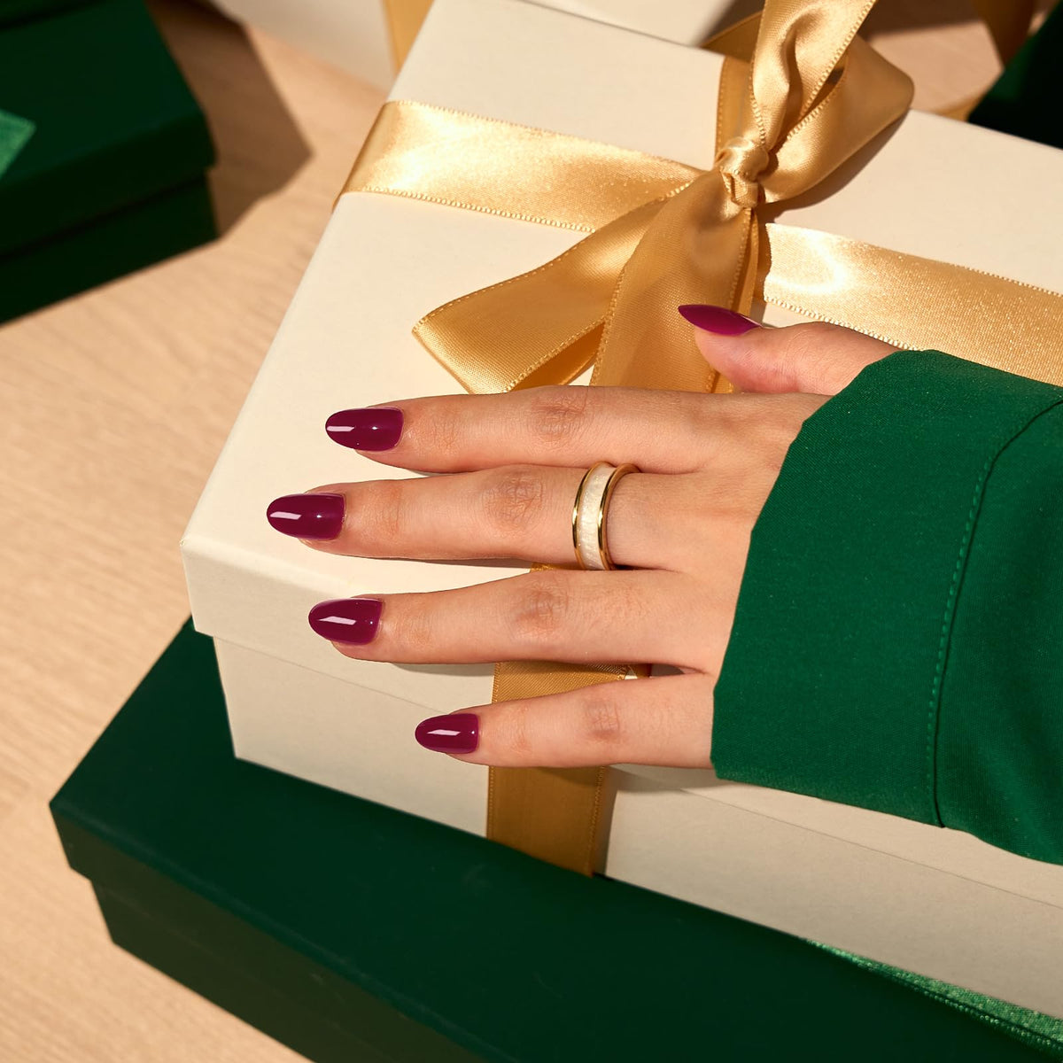 BTArtbox close-up gel texture highlighting layered gel finish for realistic shine