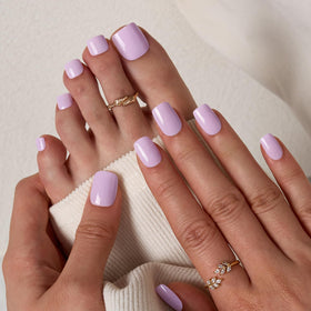 BTArtbox press-on toenails worn with sandals, polished everyday look