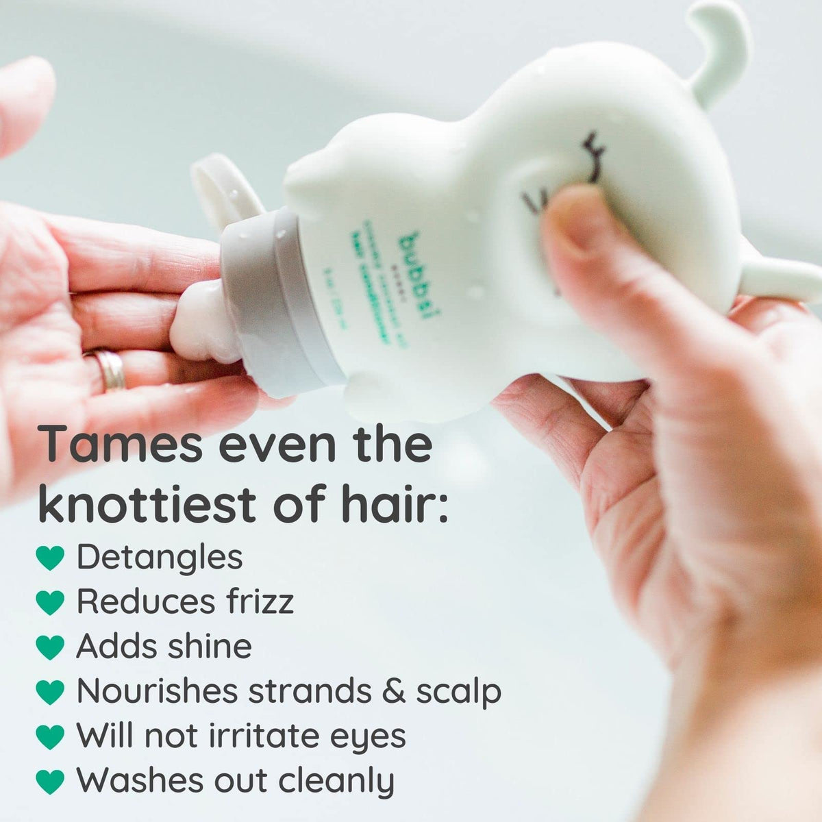 Bubbsi creamy texture close-up highlights smooth consistency for gentle detangling
