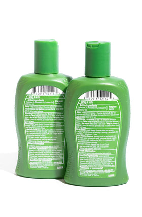 Bullfrog close-up of lotion texture that absorbs quickly and feels non-greasy