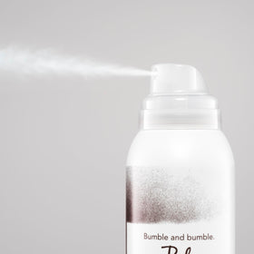 Bumble and bumble. close powder texture showing silica absorbing oil for matte finish benefit