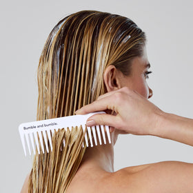 Bumble and bumble lightweight oil blend ingredients conveying nourishment