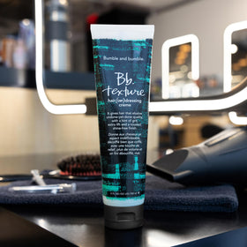 Bumble and bumble lifestyle beach hair demonstrating tousled texture benefit