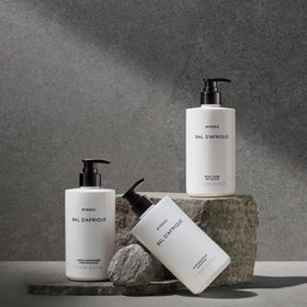 Byredo Bal d'Afrique marigold ingredient close-up illustrating floral notes and natural fragrance origin