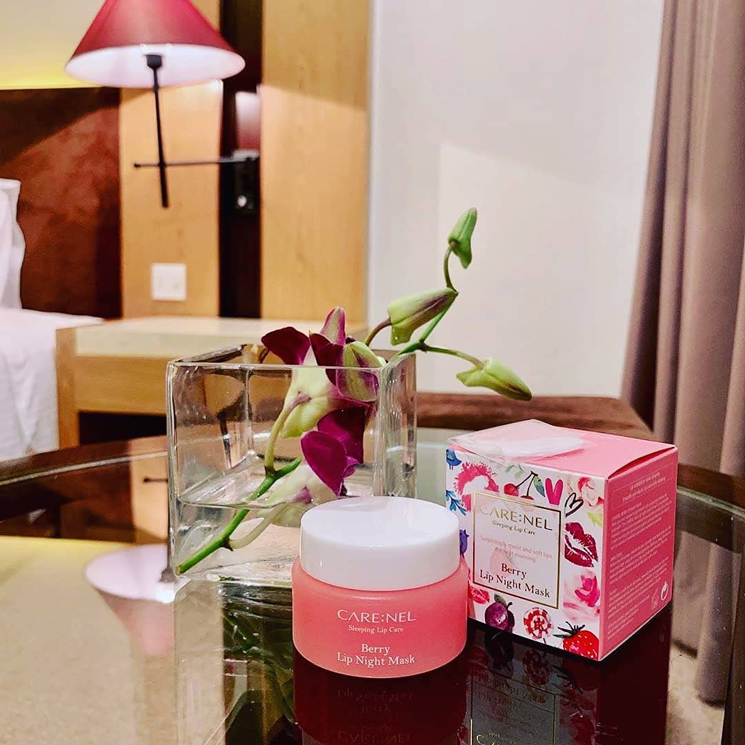 CARE:NEL jar beside coin to show 23g size and travel-friendly convenience